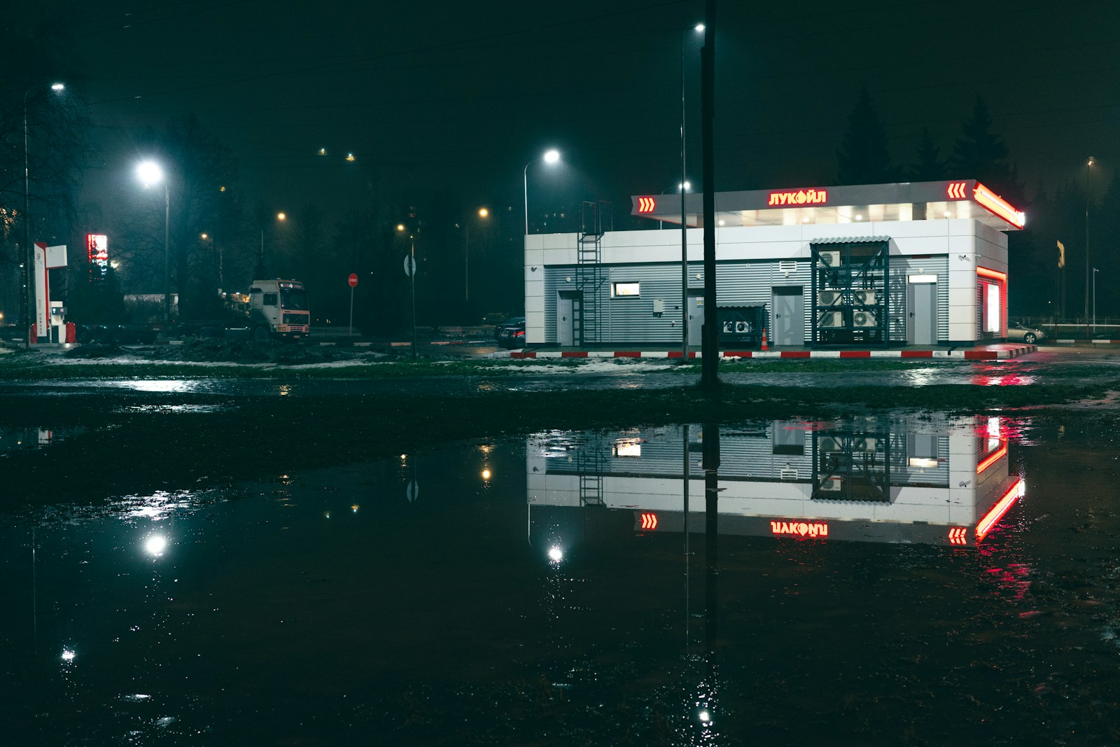 How the Right Insurance Helps Businesses Bounce Back from Disasters